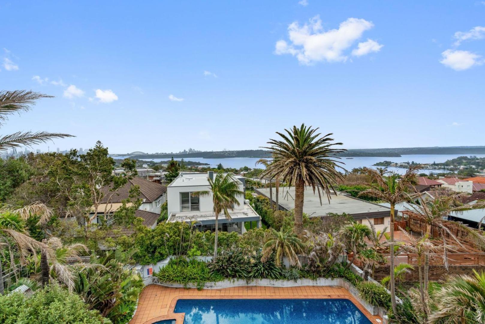 Peninsula Living In Grand Family * Sydney